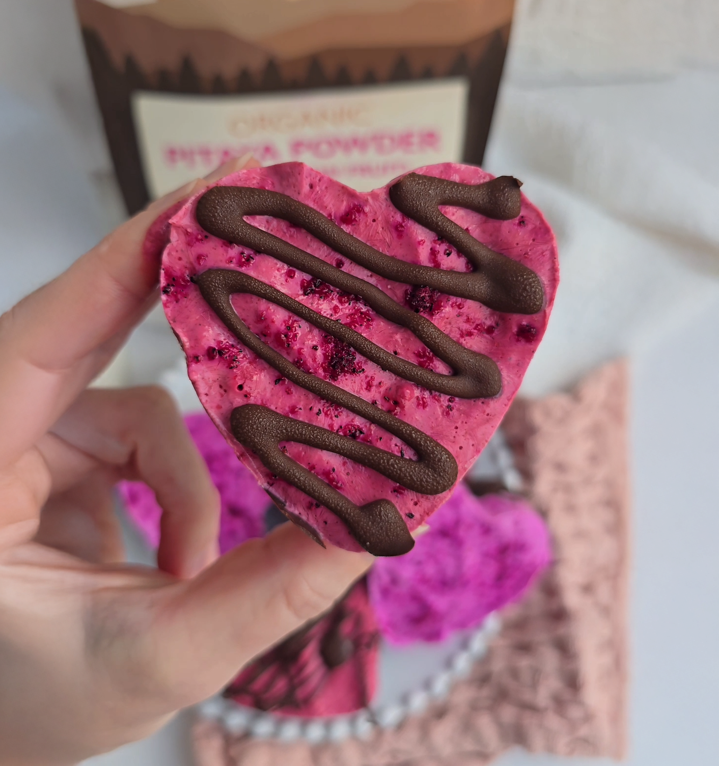 Frozen Valentine Cacao Yoghurt Bites